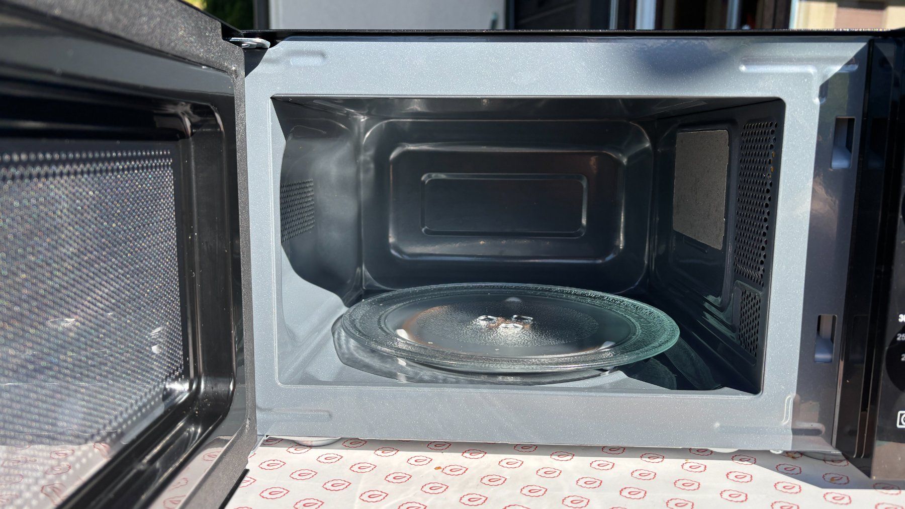 Fours: Microwelle Severin – Neuf (Voir description) à Rüti ZH par Rase 4