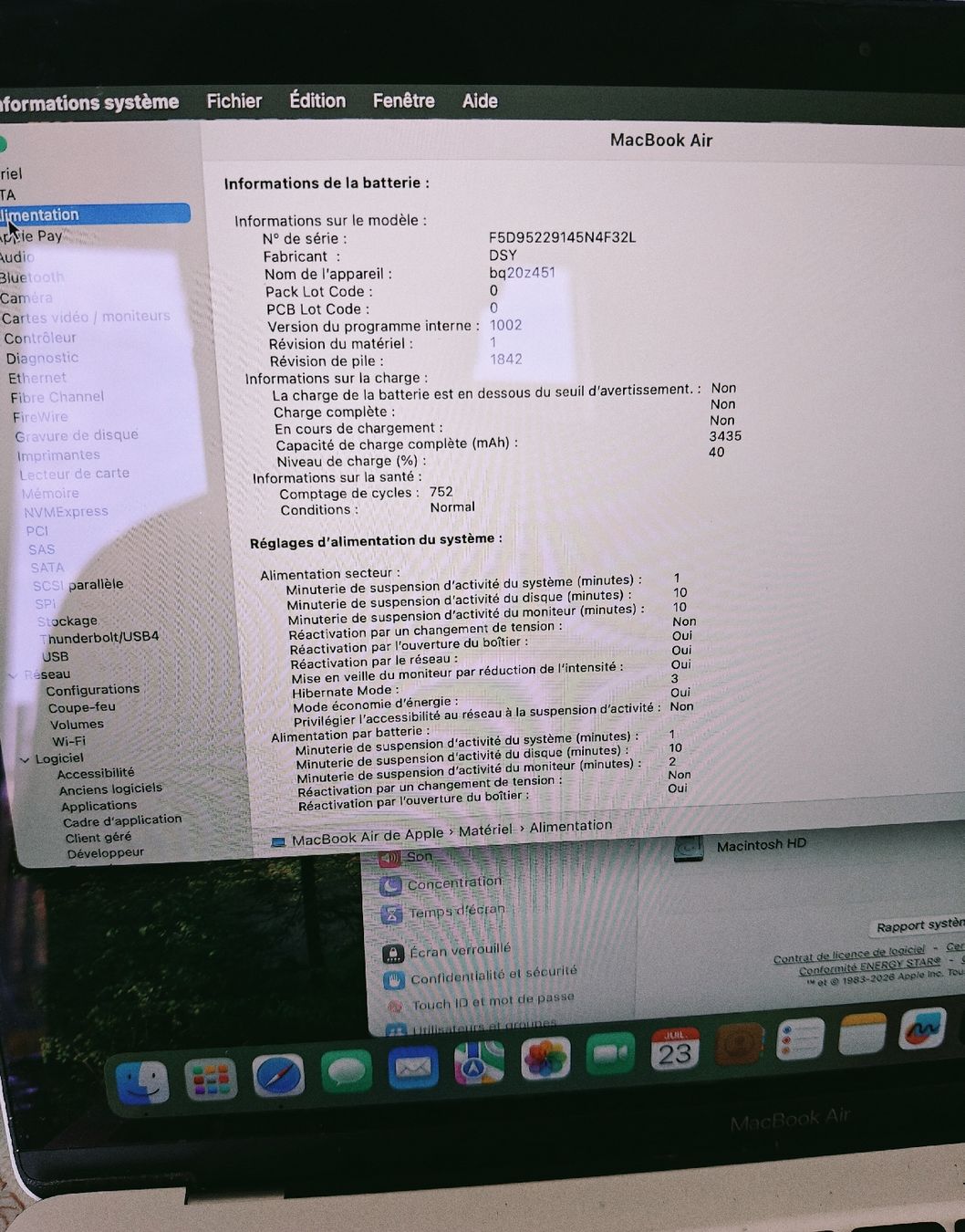 Apple Notebook: Macbook air 2020 i3 256Go batterie normal – Usato da La Chaux-de-Fonds venduto da Honit.ch 3