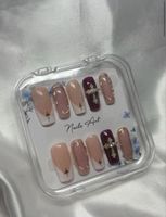 Faux ongles Nails Art fait à la main avec kit offert 