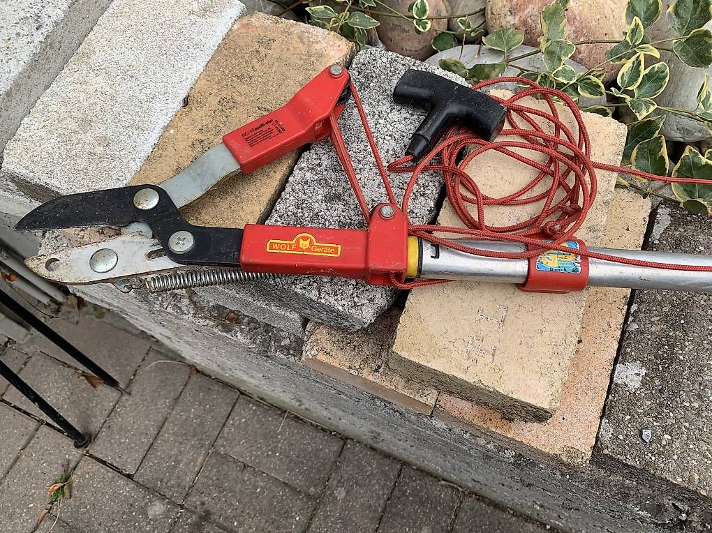 Tous les outils: Teleskop Baumschere – D'occasion à Derendingen par alisha09 2