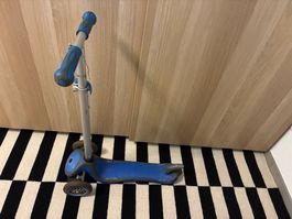 Kinderroller, dreirädrig, ideal für kleine Entdecker!