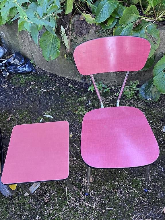 Tavoli: Table et chaises Formica rouge – Usato da chambésy venduto da mattheyv 2
