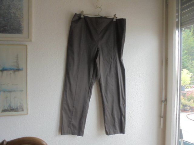 H&M Hosen: Elegante Stoffhose Gr. 44, Grau – Neu (gemäss Beschreibung) aus Hinwil von Glasperlen