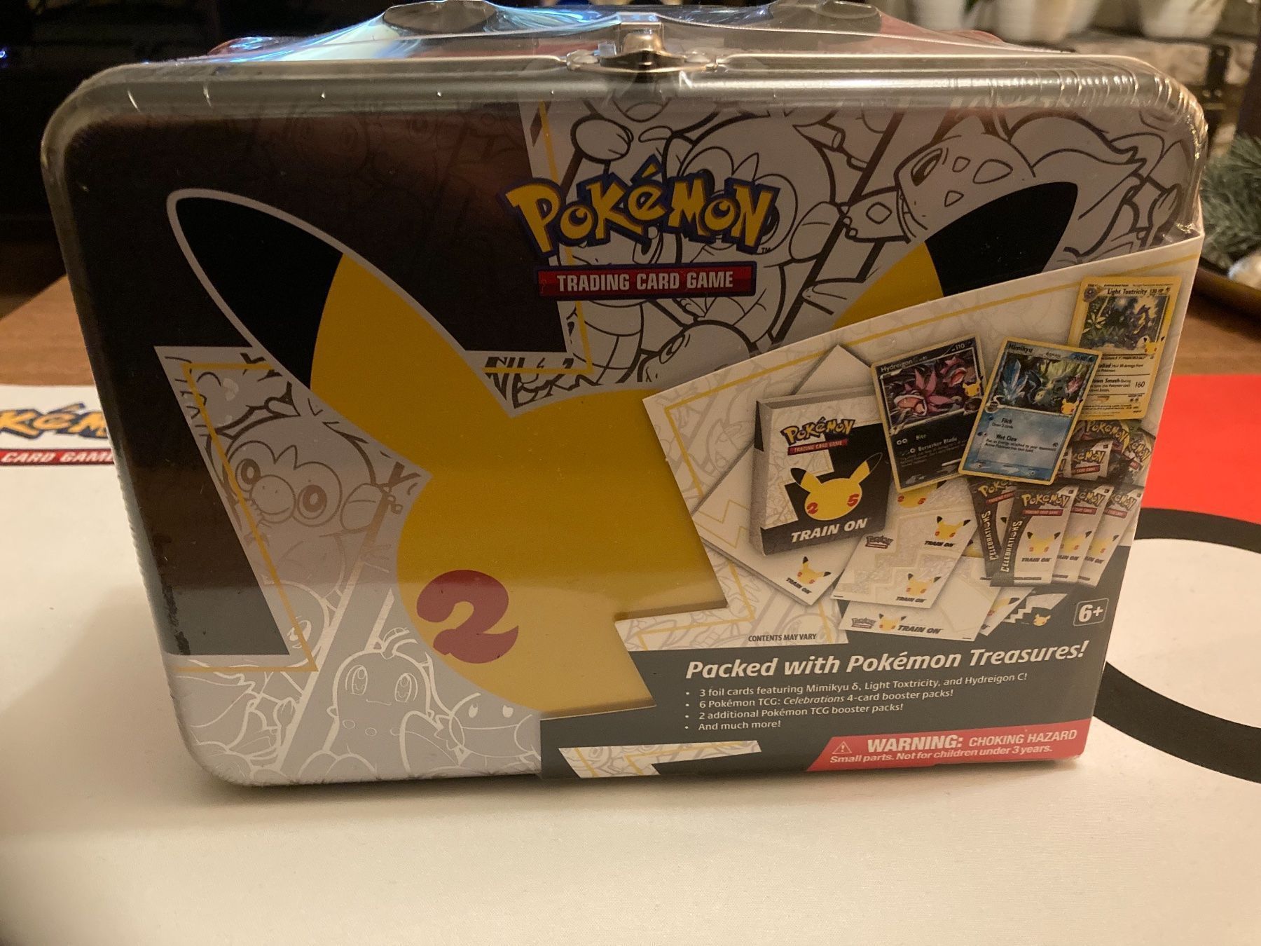Pokémon Carte collezionabili: Pokemon Celebrations Sammelkoffer ENG – Usato da Küssnacht am Rigi venduto da Ebikoner 1