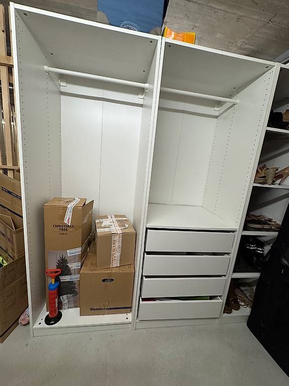 Armadi: Ikea Schrank – Usato da Thalwil venduto da doreen05 2