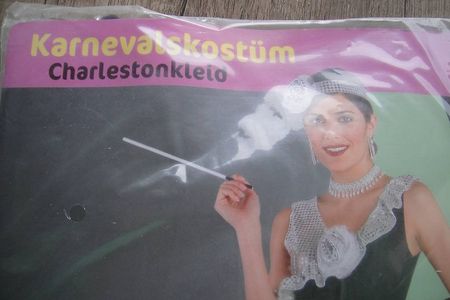 Fasnachtskleider für Frauen NEU