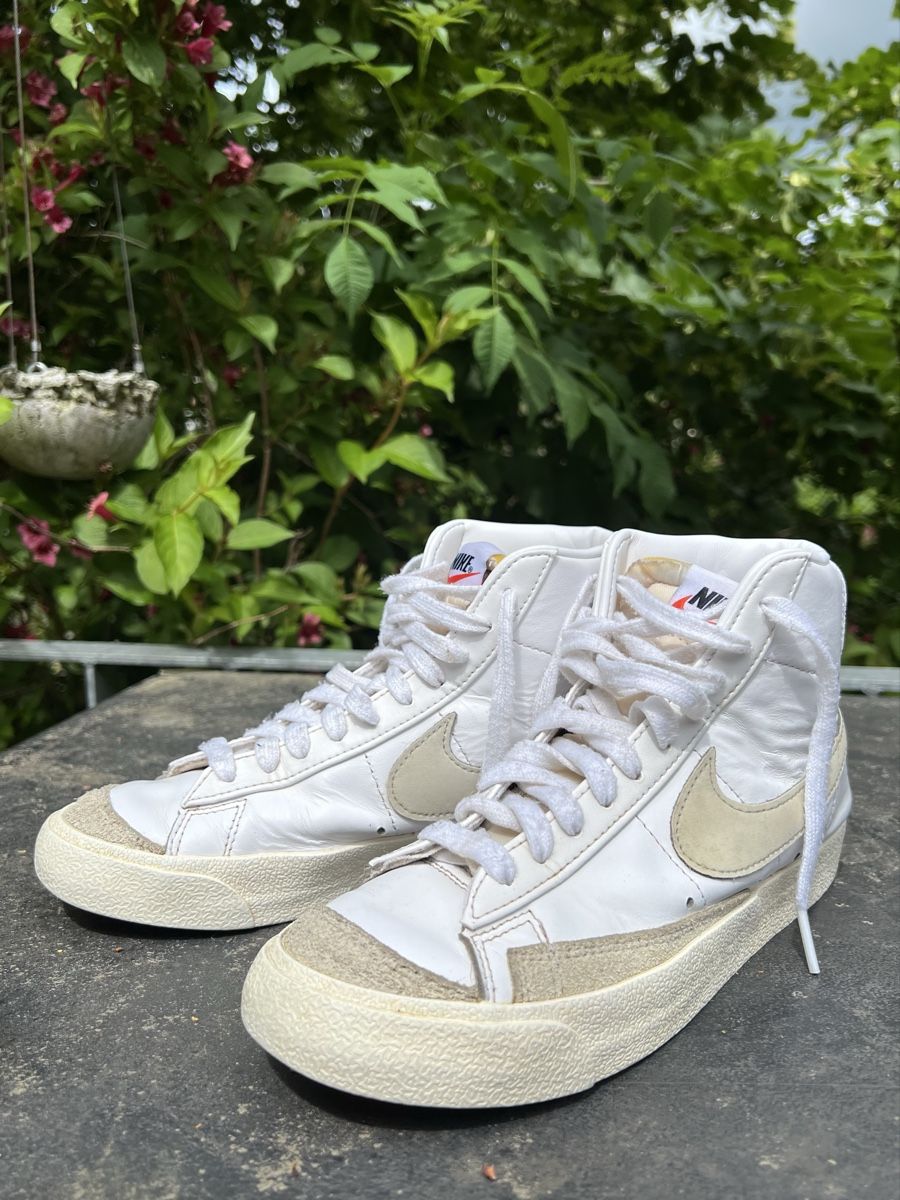 Nike Scarpe da donna: Nike Blazer Mid '77, Gr 38 Weiss/Beige – Usato da Häfelfingen venduto da jul_g7r8 1