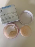 IT COSMETICS BYE BYE BREAKOUT POWDER Translucent, 6,8g..Voll