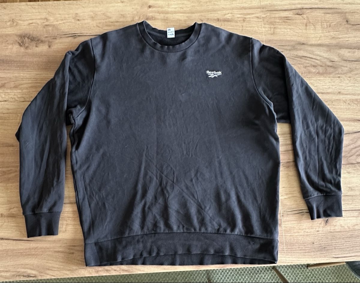 Reebok Pullover & Sweatshirts: Reebok Pullover schwarz  – Gebraucht aus Schlieren von NM_Nici