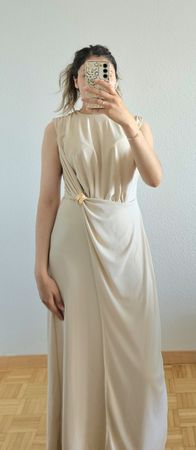 Robe de soirée NEUVE jamais portée 
