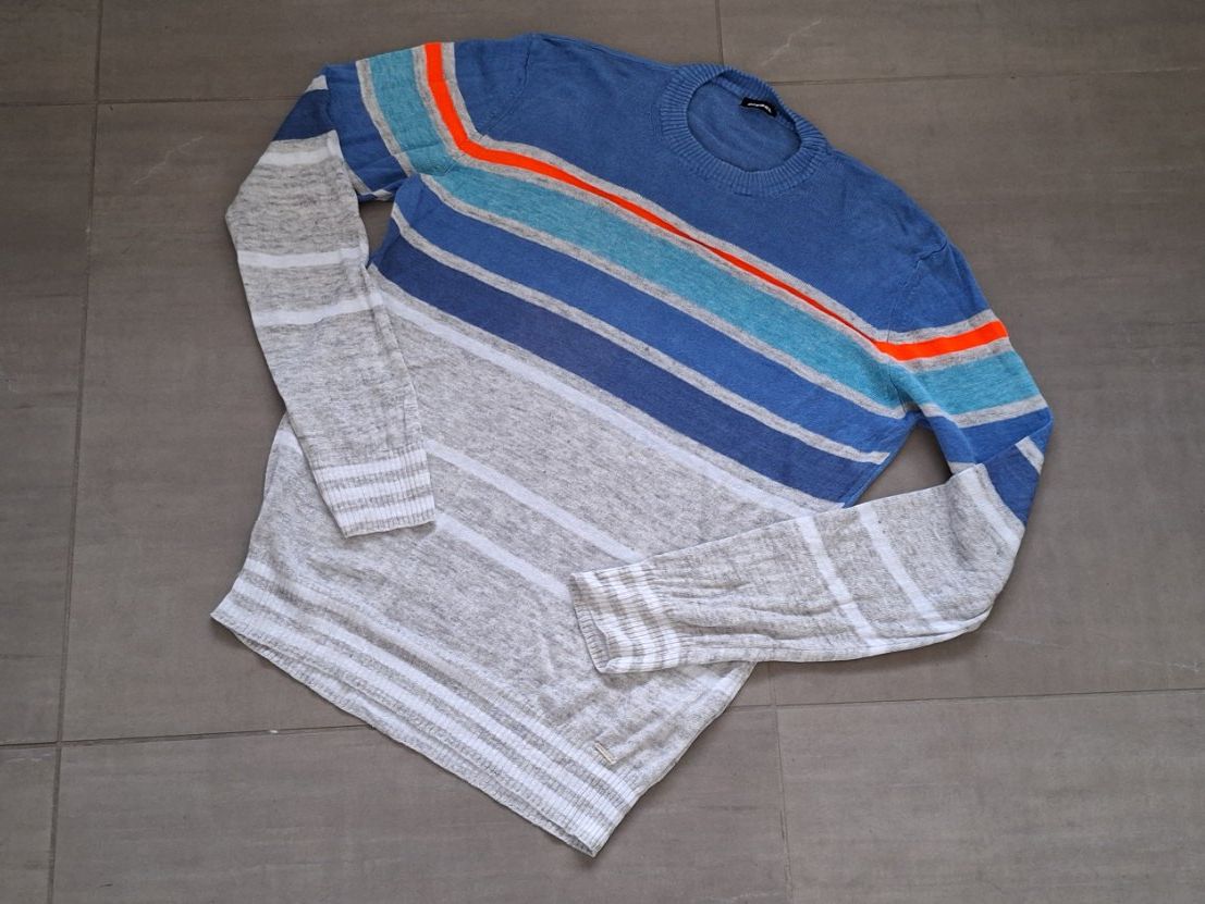 Diesel Pullover & Sweatshirts: Vintage Diesel unisex Pullover – Defekt aus Märstetten von activemember