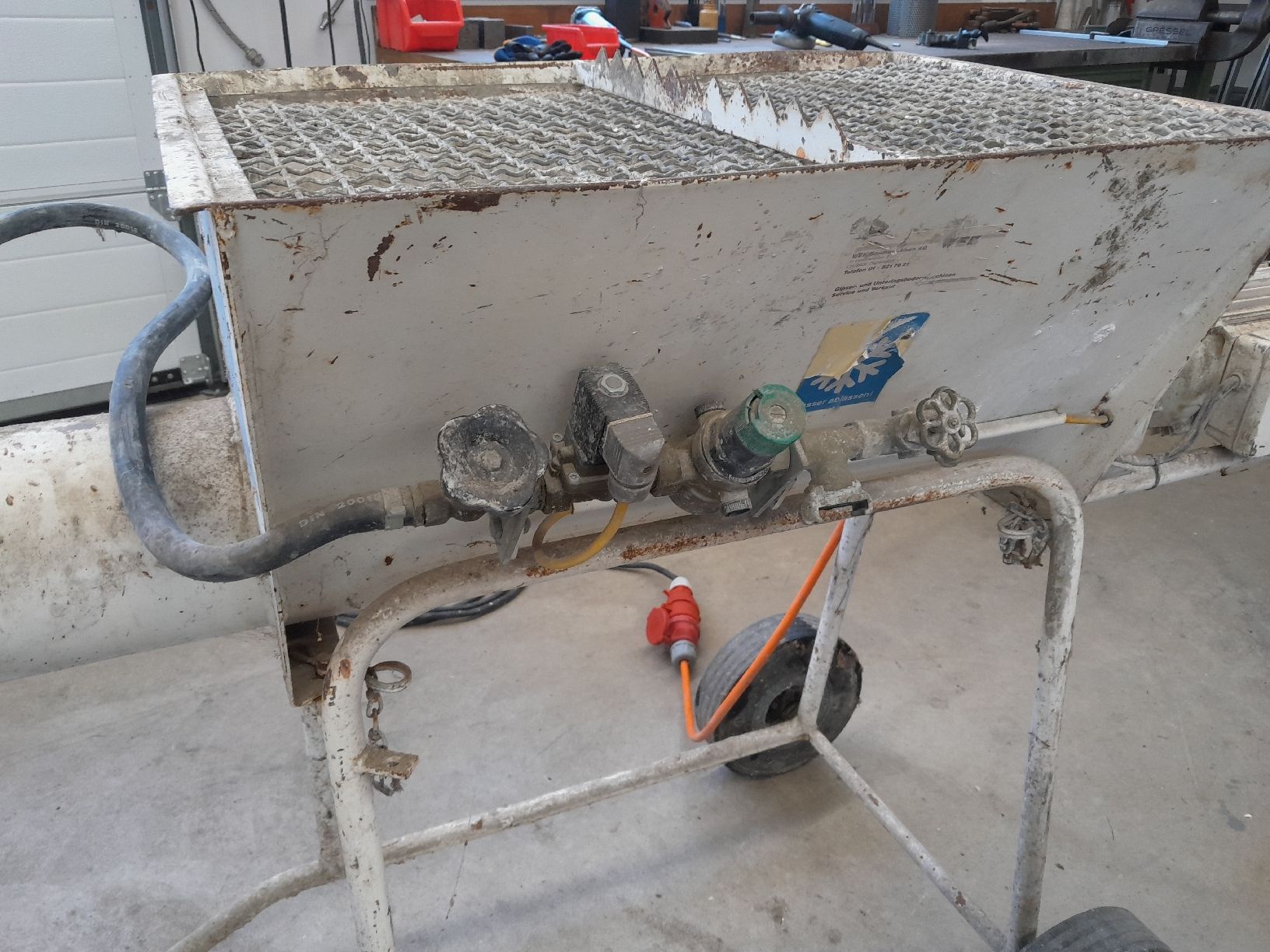 Tutte le macchine: Verputzmaschine – Usato da Benken SG venduto da Breitenfreak 4