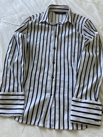 ZARA woman striped shirt