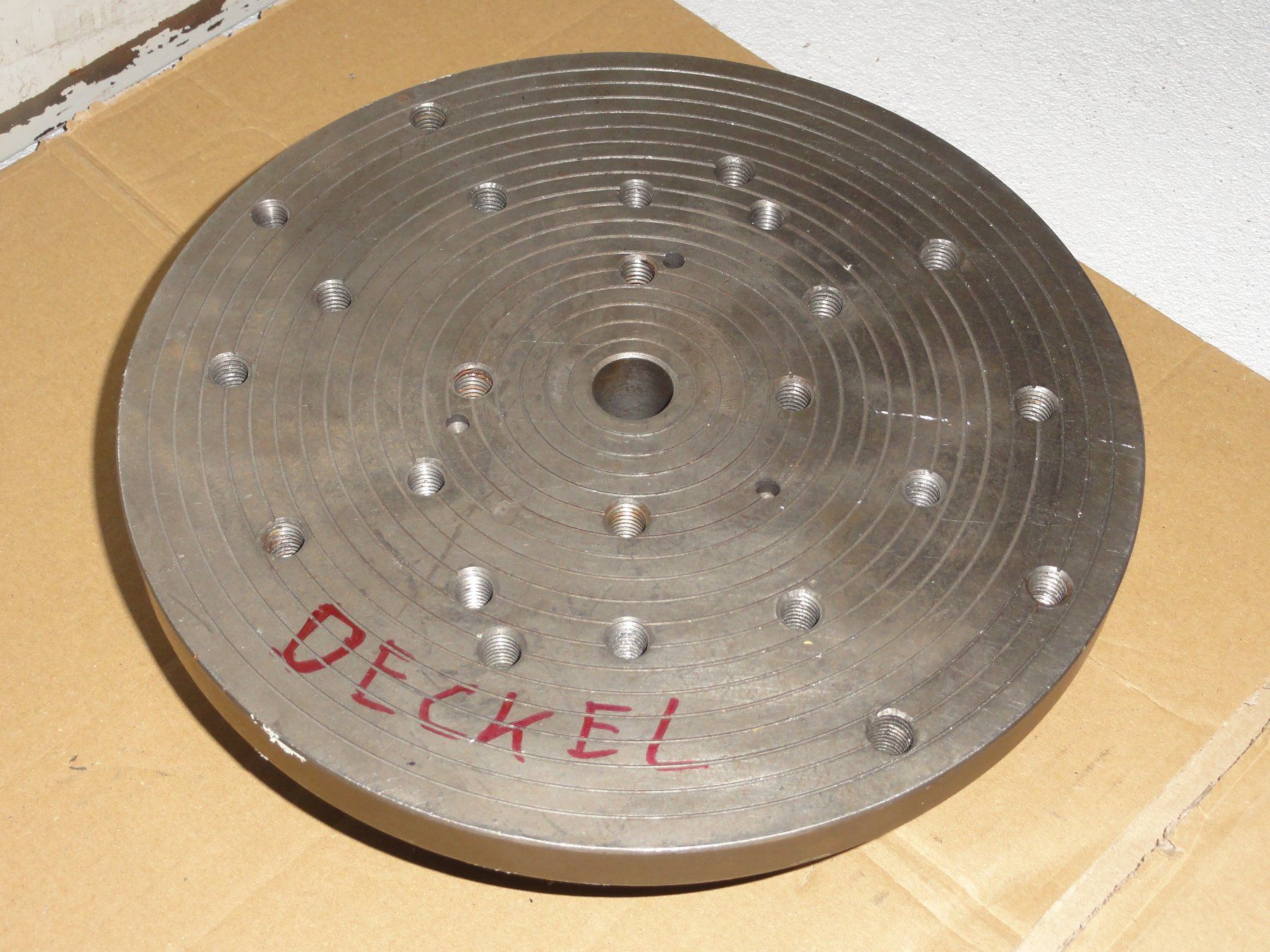 Altro per industria metallurgica: Planscheibe zu DECKEL Teilapparat – Usato da Kriens venduto da Scheiksbir