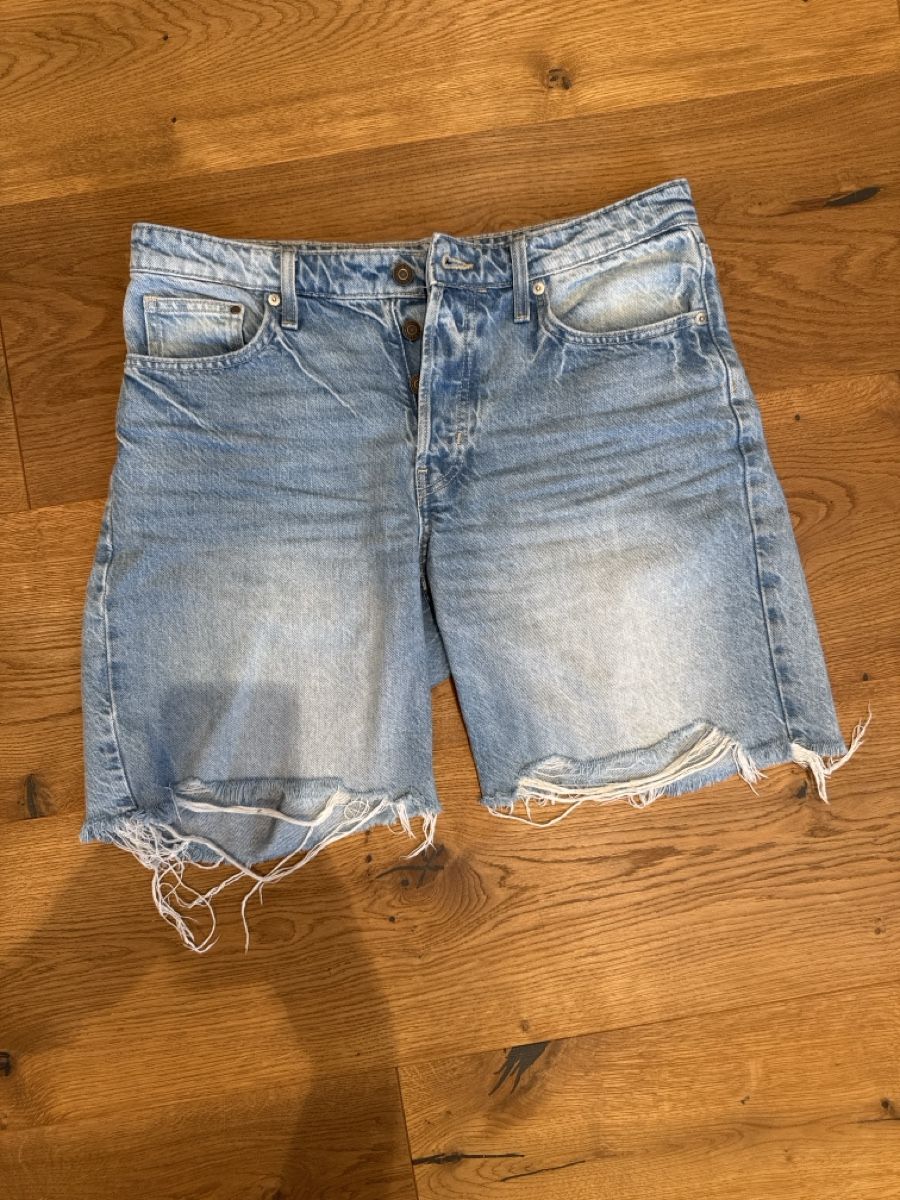 H&M Jeans: Baggy Bermuda Shorts – D'occasion à Zweidlen par sweetchili_03