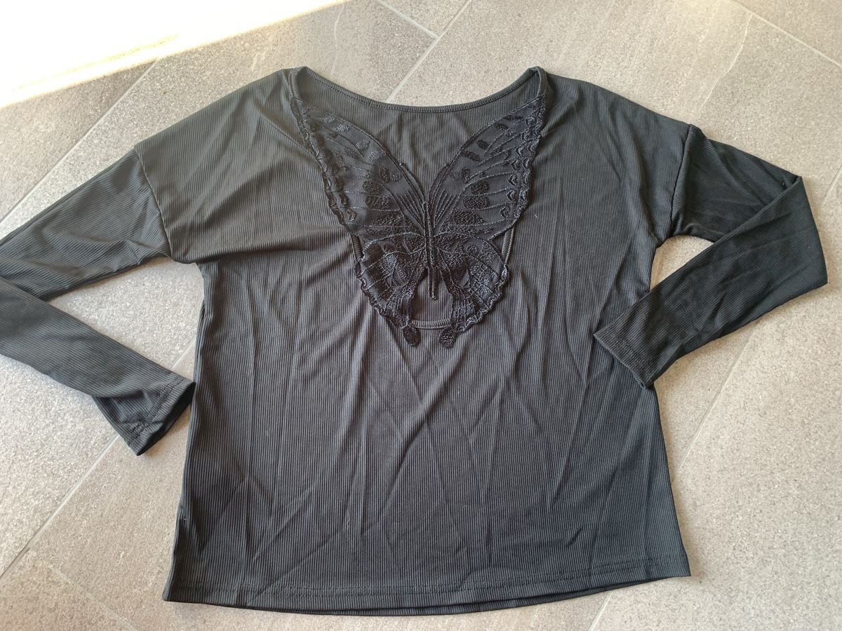 T-shirt: EMERY ROSE Schmetterling Langarm Shirt Pullover Grösse S – Nuovo (secondo la descrizione) da Bühler venduto da Princess2016 3