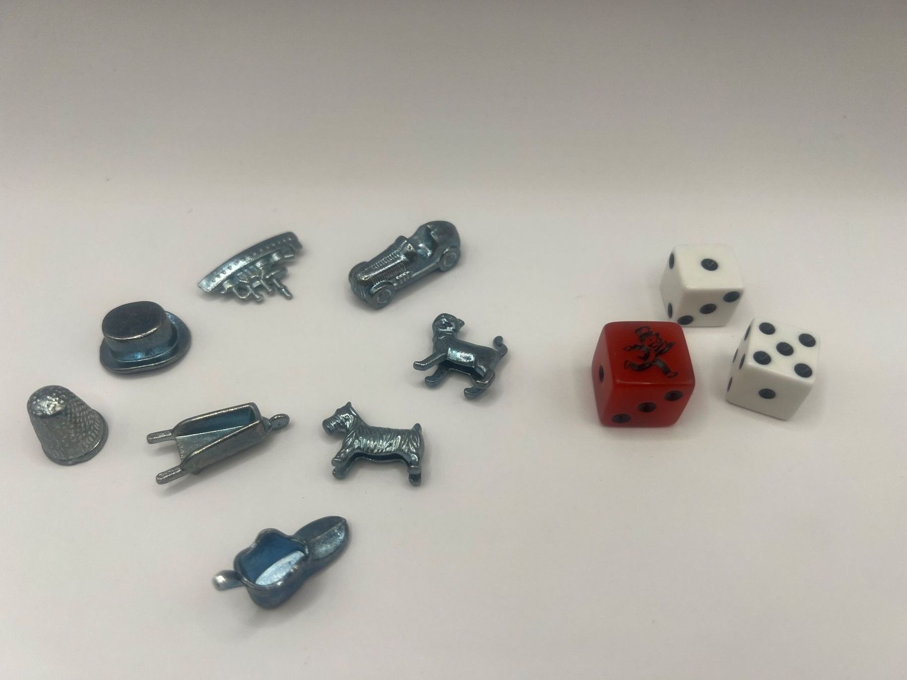 Hasbro Spiele: 🎲 MONOPOLY DIE MEGA EDITION 2015 Hasbro – Neu (gemäss Beschreibung) aus Vaduz von NotNeeded 2
