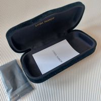 BRILLENETUI von LINDA FARROW. Schwarzer Samt.