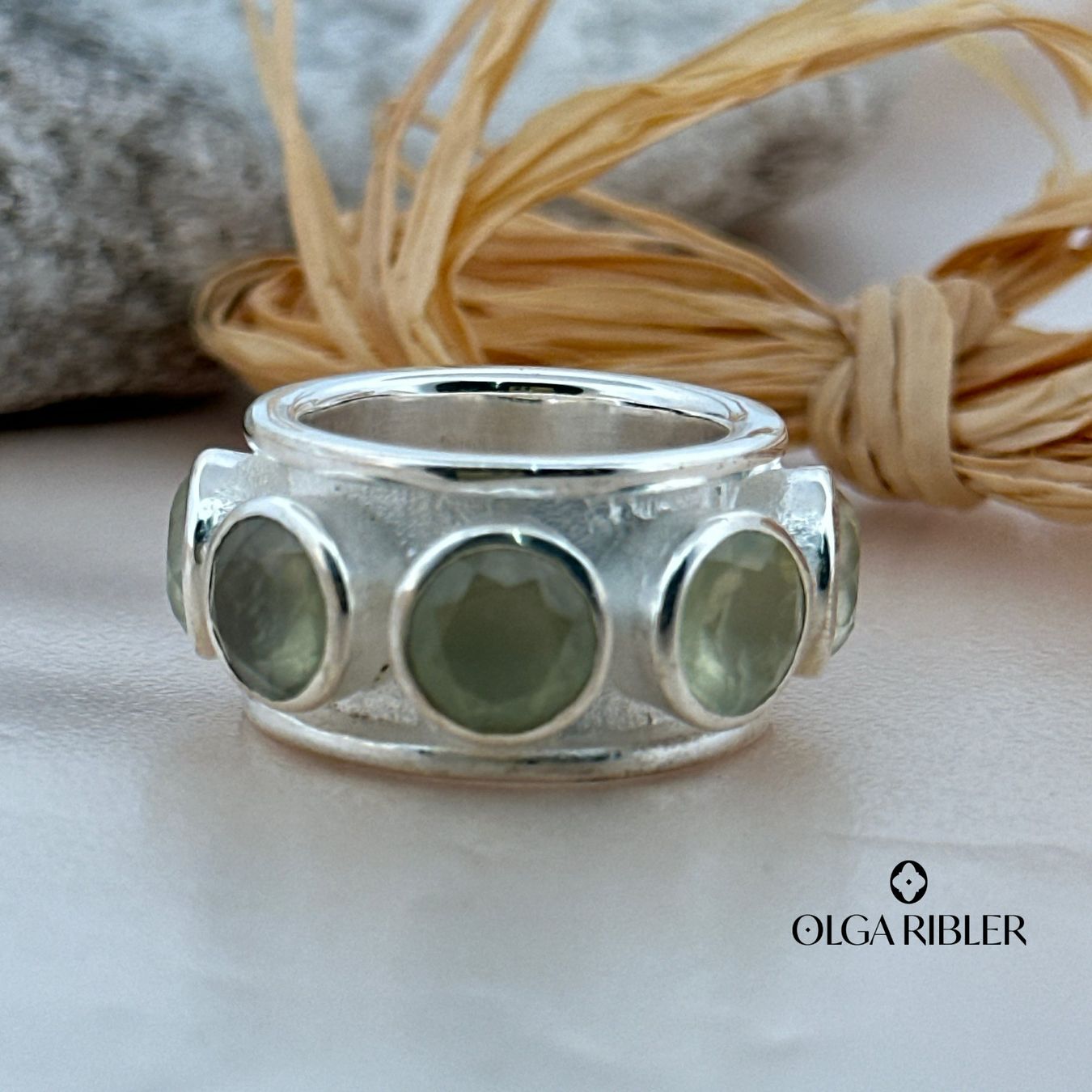 Olga Ribler Anelli: Memory Ring mit Prehnit – Sterling Silber Gr 56 – Nuovo (secondo la descrizione) da Luzern venduto da byolgaribleroutlet 2