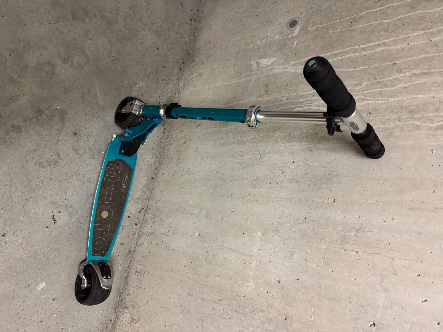 Scooter: Micro Scooter Rocket Deluxe – Usato da Uster venduto da MMoney01 1