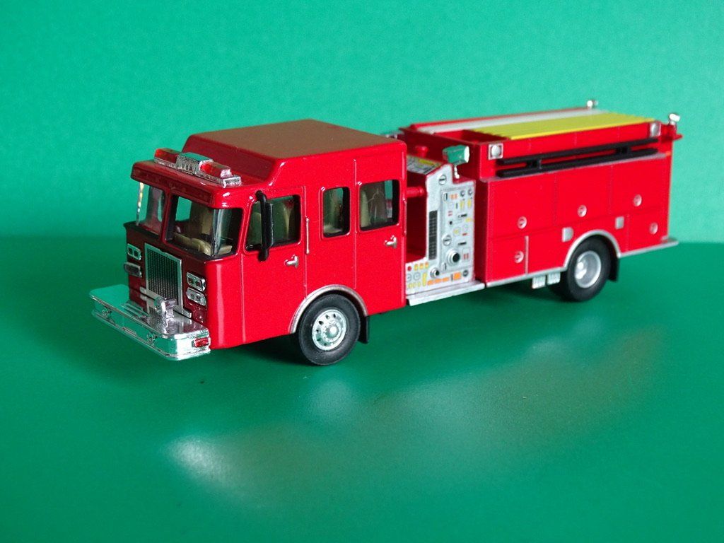 Modellautos: Spartan Gladiator S&S Custom Fire Engine von Boley 1/87 – Gebraucht aus Bretzwil von Meex