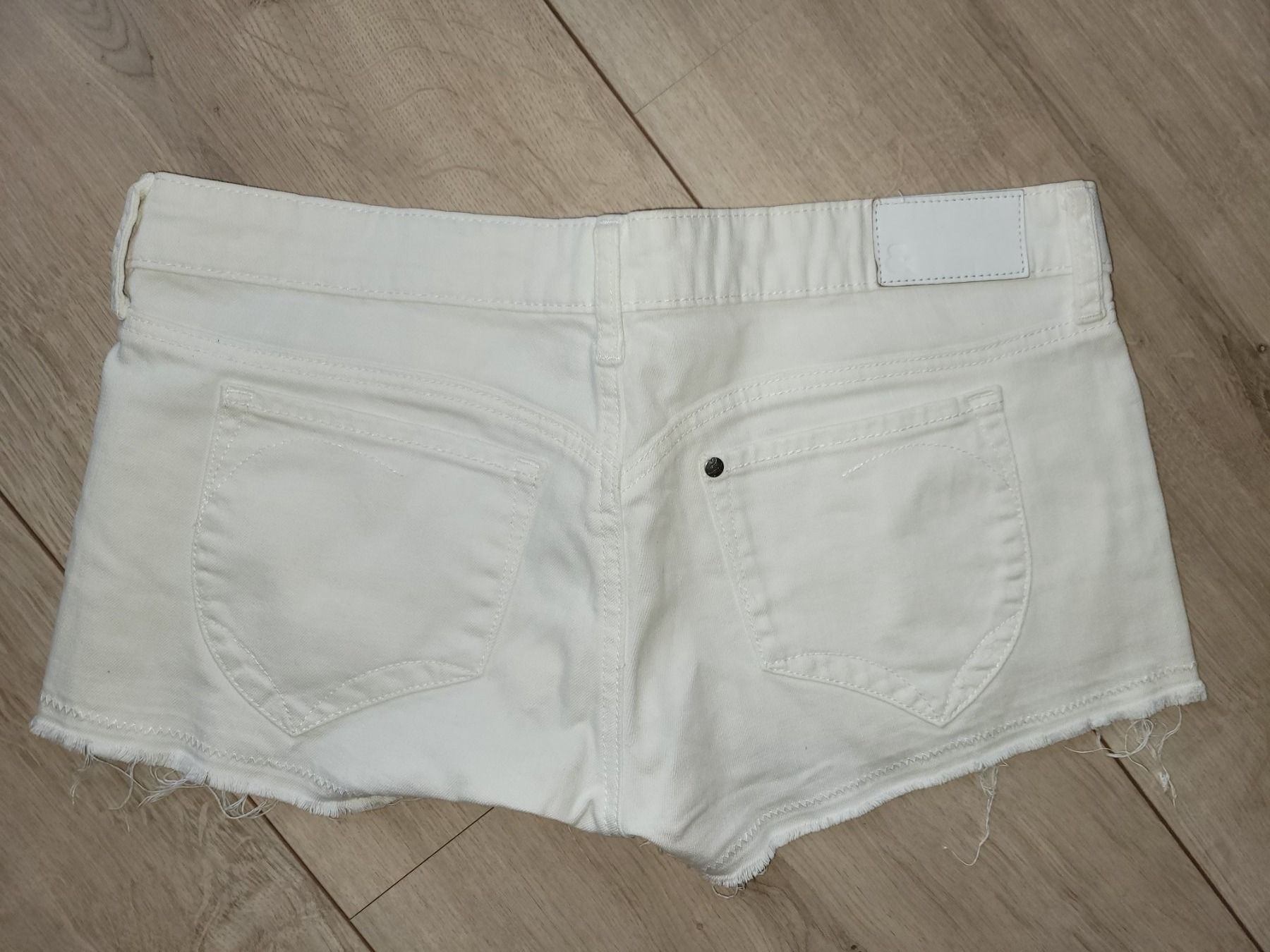 Pantaloni: Short – Usato da Les Verrières venduto da cjo_pd78 1