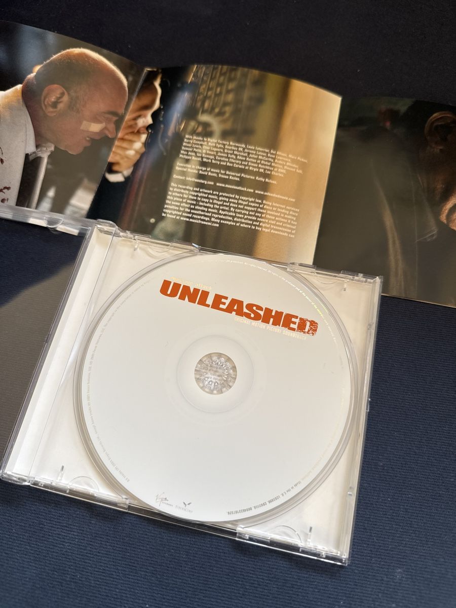 CDs: Massive Attack - Unleashed - Original Soundtrack CD – Gebraucht aus Zürich von thomashahn 1