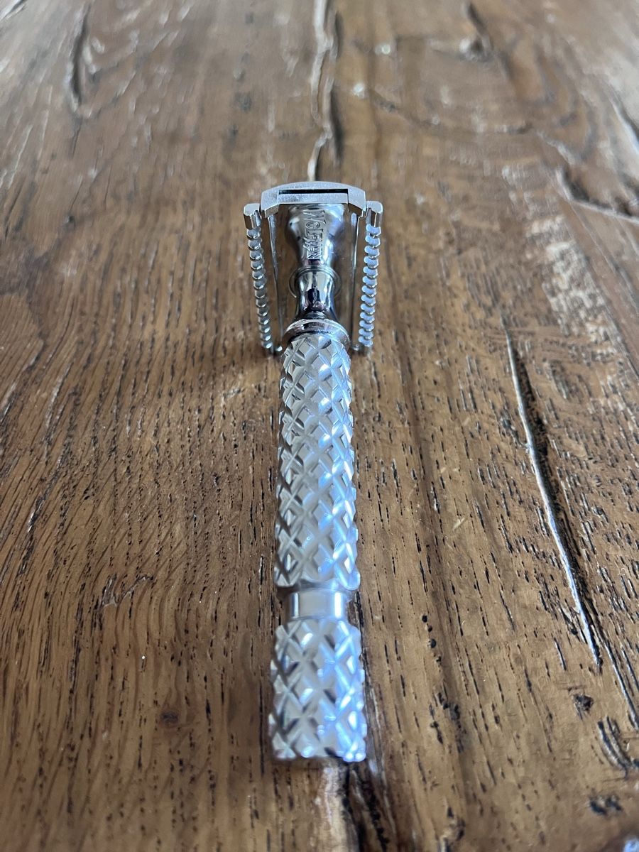 Rasierapparate & Rasierklingen: Wolfman Razor mit Triad Handle – Neu (gemäss Beschreibung) aus Chur von Mbadimeischter 2