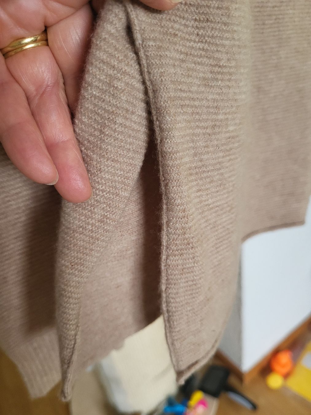 Maglioni & Felpe: Wunderschöner VARDA Studio Strickpullover in Beige, Gr. M – Nuovo (secondo la descrizione) da Winterthur venduto da rab_tr8n 3