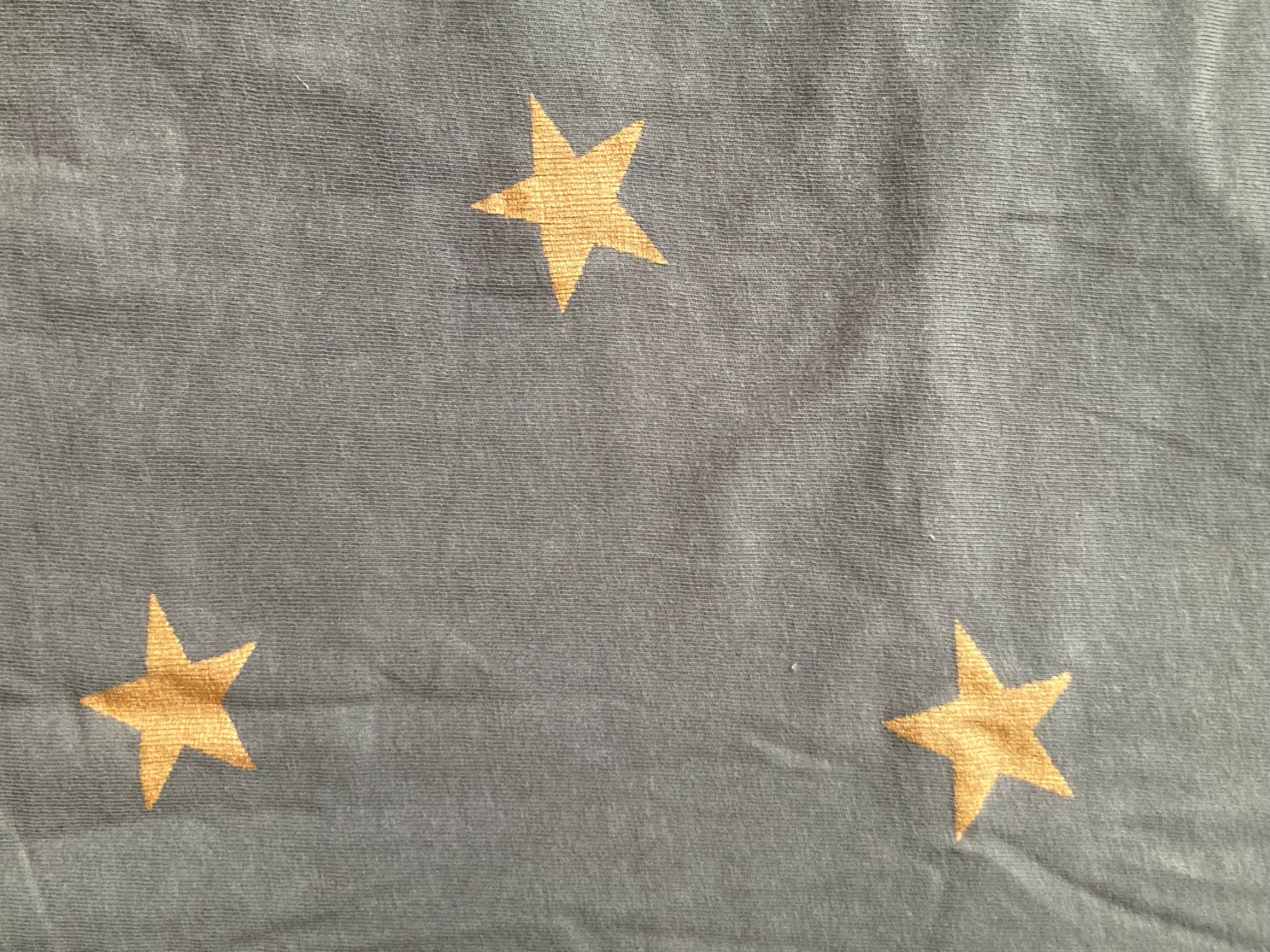 Pullover & Sweatshirts: Dünner Pullover mit goldenen Sternen ab Gr. 134 – Gebraucht aus Baden von kathl712 1