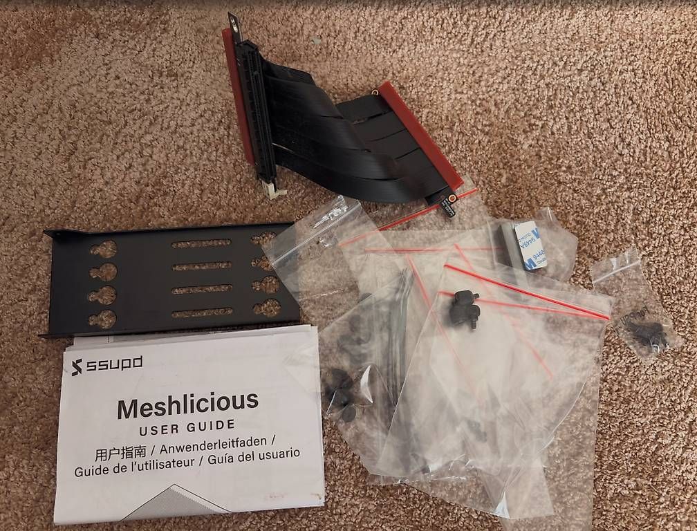 Custodie: Ssupd Meshlicious Mini-ITX PC CASE Black + PCI Riser 4.0 – Usato da Lausanne venduto da guestudio 1