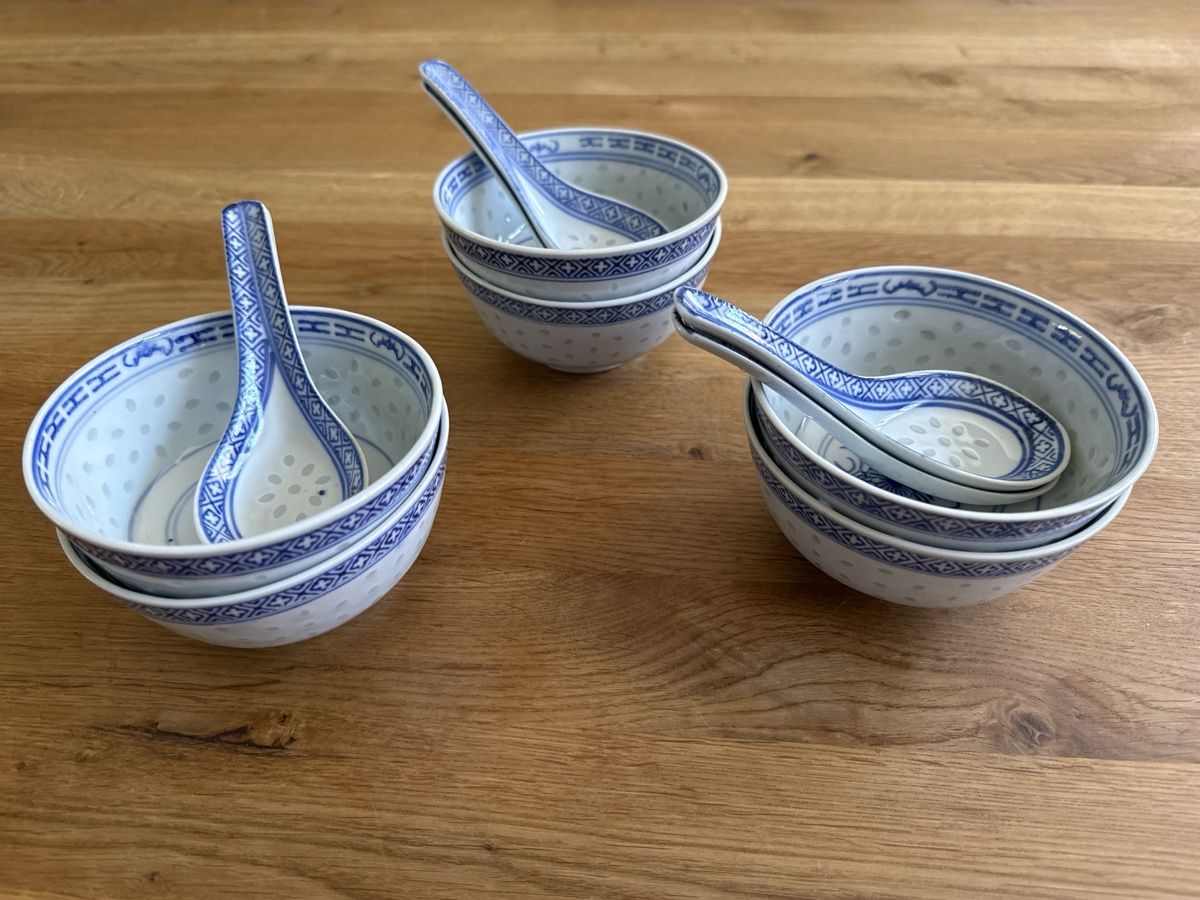 Set di piatti: Asiatisches Geschirr Set – Usato da Weinfelden venduto da Tursus 3