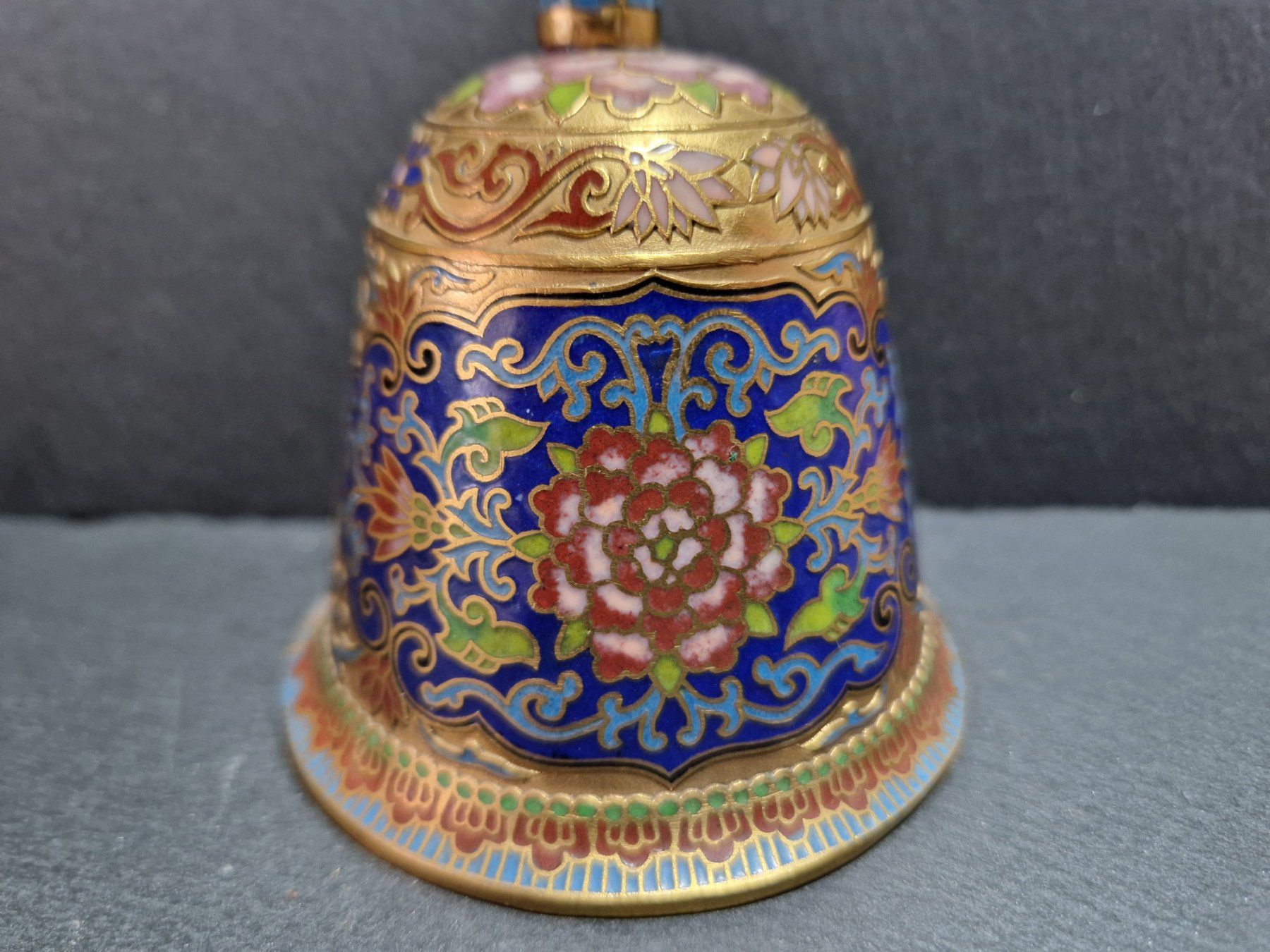 Campanacci mucche: Handglocke China Emaille – Usato da Winterthur venduto da Sadega 1