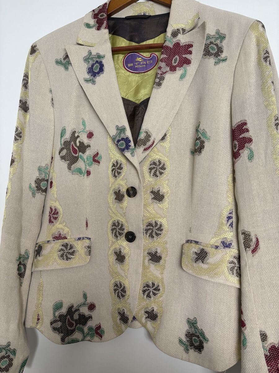 Etro Jacken: Etro women's vintage jacket, perfect condition – Gebraucht aus Lausanne von oyu_hgg5 2
