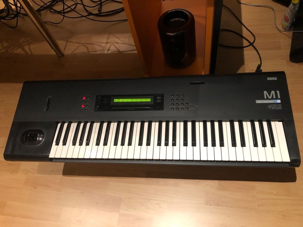 M1 Synthesizer Workstation 61 Key Kaufen auf Ricardo