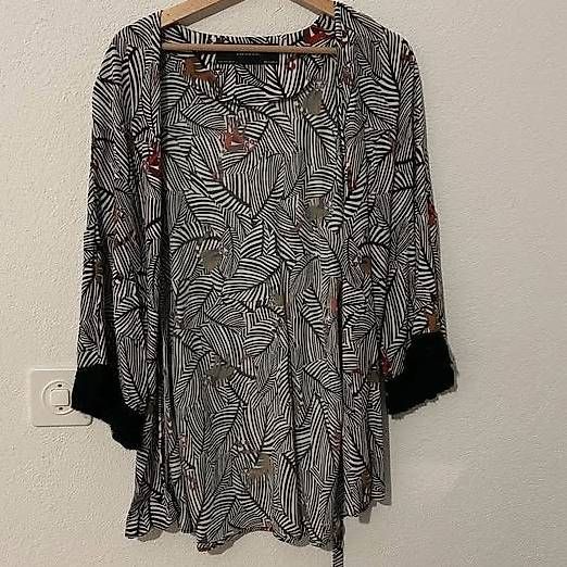 Kimono: ZARA KIMONO – Usato da Schlieren venduto da jul_yrw7