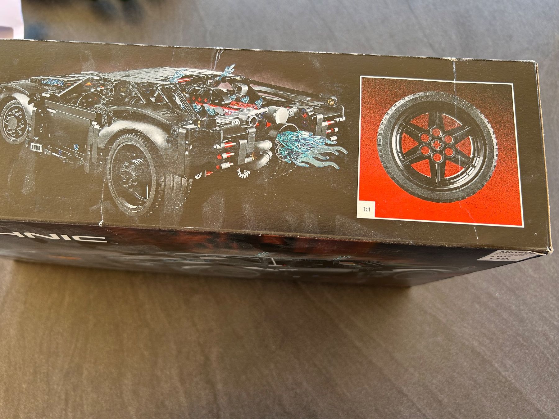 Lego Spielzeuge: LEGO Technic 42127 The Batman Batmobile neu – Neu und originalverpackt aus Altstätten SG von Mediad 1