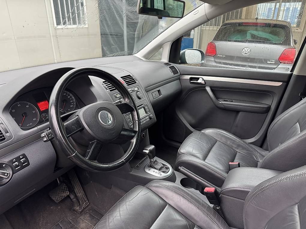 Automobili: VW Touran 2.0 TDI (AUTOMATICA) – Usato da Agno venduto da jonnyautosagl 6