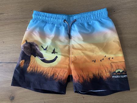 Badehose Molo Afrika Elefant Gr. 134/140 sehr guter Zustand.