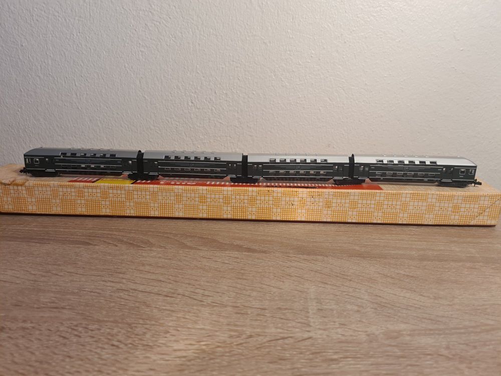 piko-n-set-personenwagen-dr-gebraucht-in-st-aubin-sauges-f-r-chf-59