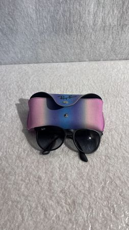 Ray-Ban Erika Sonnenbrille, schwarz, RB4171