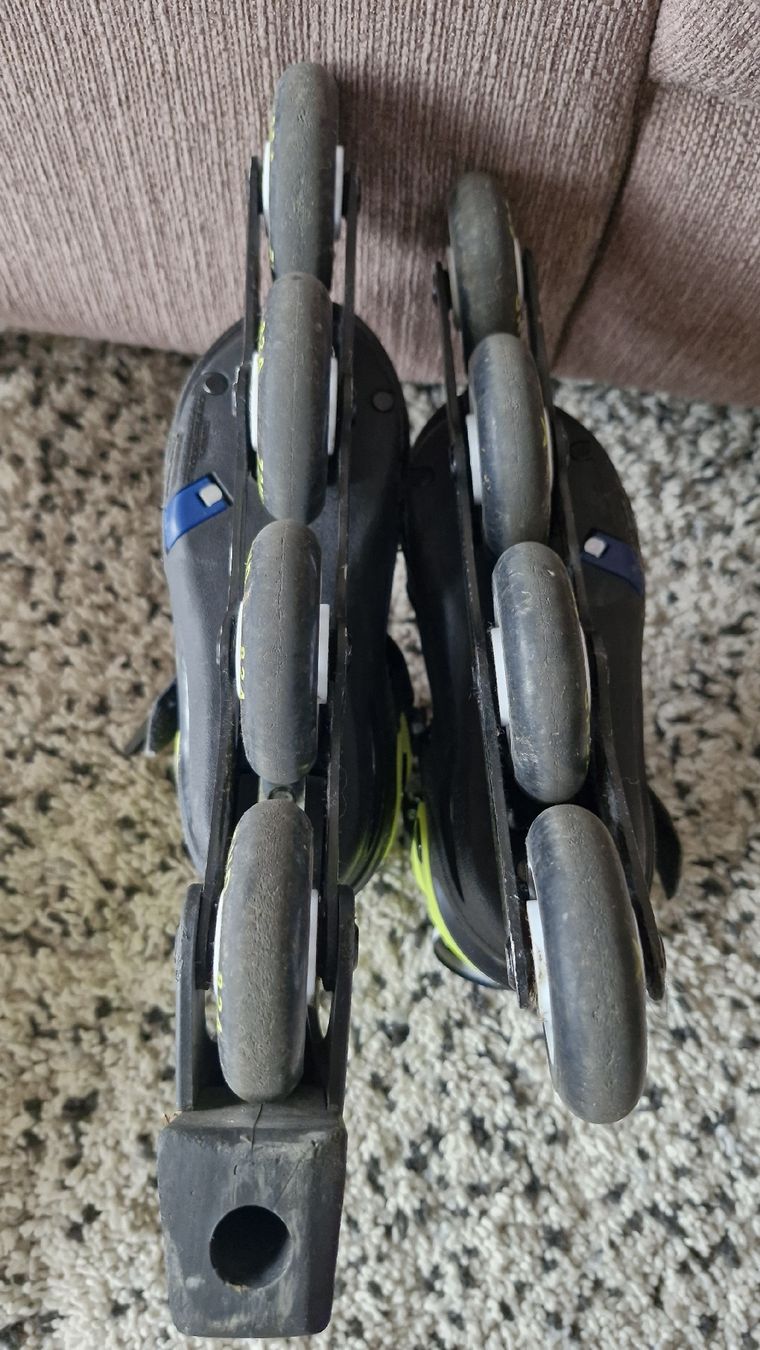 Pattini in linea & Pattini a rotelle: Extend Kinder Inlineskates Rollerblades 29 - 32 verstellbar – Usato da Basel venduto da Andrealin 4