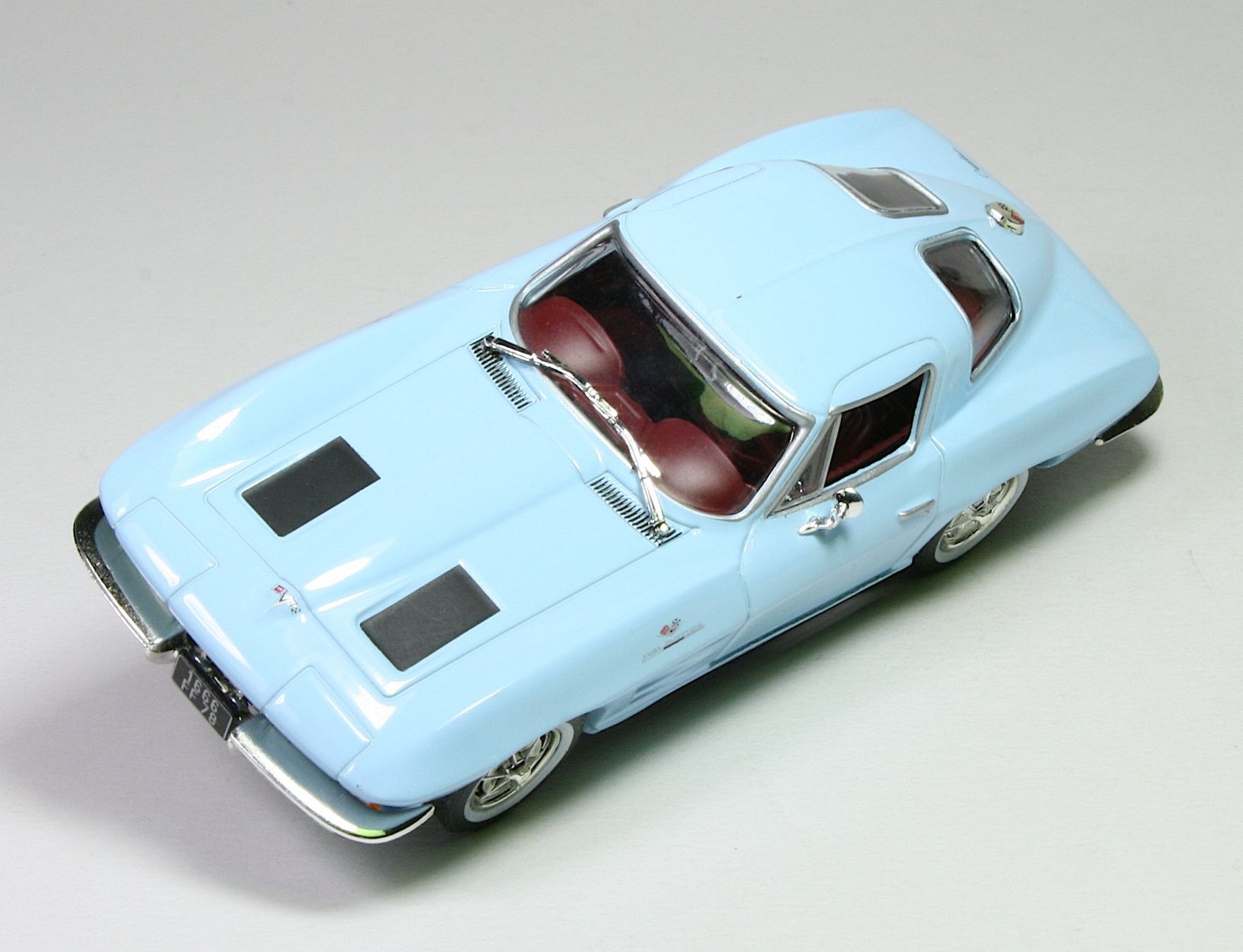 IXO Modellautos: IXO, Chevrolet Corvette Stingray – Gebraucht aus Elsau von Peekay8 5