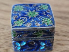Pillendose aus 925er Sterlingsilber mit Cloisonne-Emaille