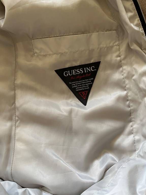 Mäntel: Manteau doudoune Guess – Gebraucht aus Genève von alv_gj95 3