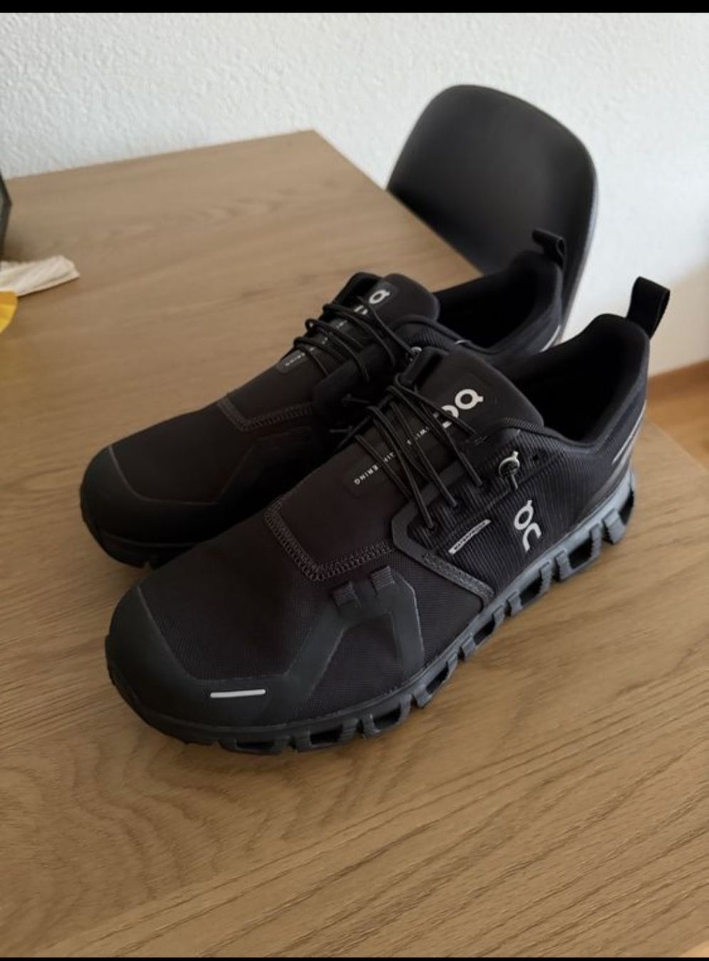 On Scarpe da uomo: On cloud 6, 42.5 EU ( waterproof ) – Nuovo (secondo la descrizione) da Gossau Zh venduto da A-Terrinha