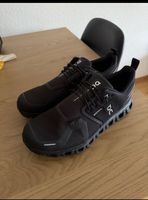 On cloud 6, 42.5 EU ( waterproof )