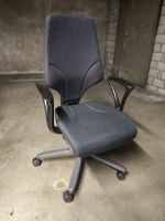 Giroflex 64 (Bürostuhl)