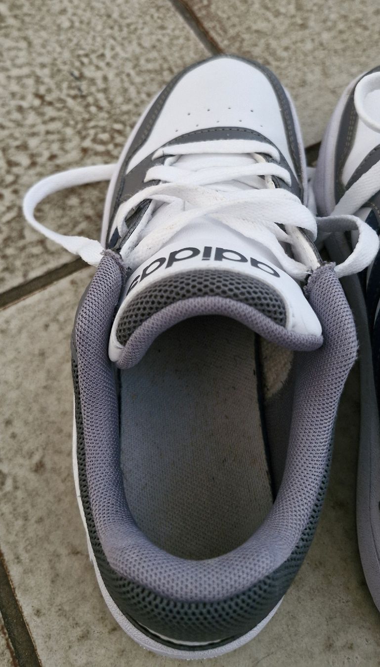 Adidas Herrenschuhe: Adidas Hoops 3.0K Schuhe Grösse 36 – Gebraucht aus Anglikon von der_dp89 5