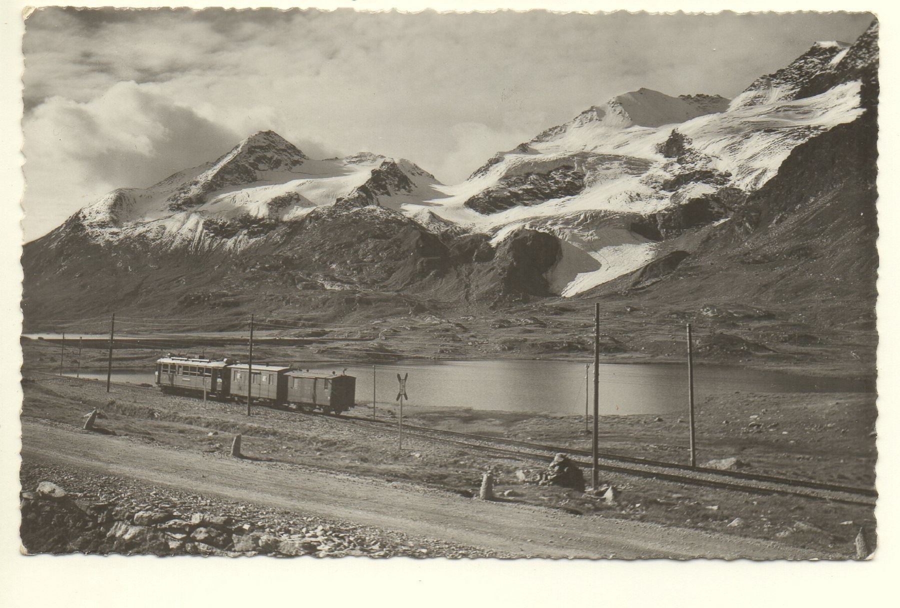 Cartoline postali: BERNINABAHN Le Col de la Bernina - Bernina Pass – Nuovo (secondo la descrizione) da Jona venduto da philajona